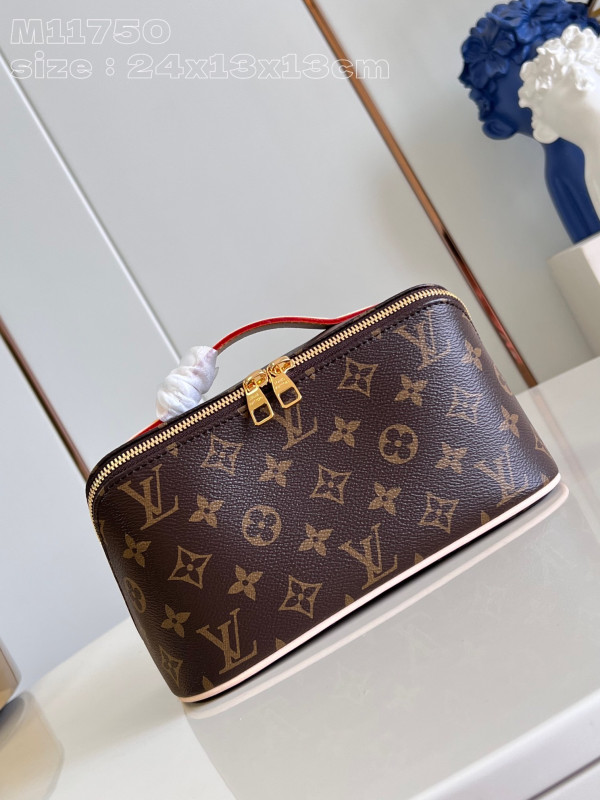 l**is V*t*n toiletry bag-24*13*13cm
