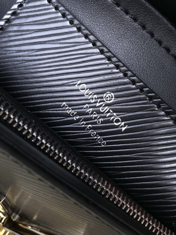 l**is V*t*n twist mm-23*17*9.5cm