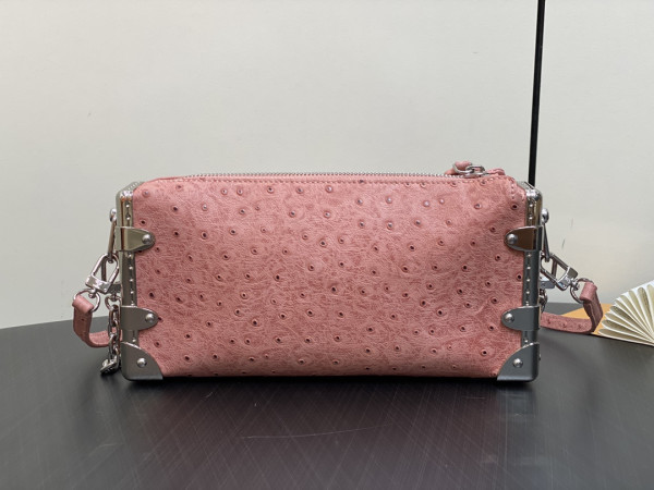 l**is V*t*n slim trunk-23*12*4cm