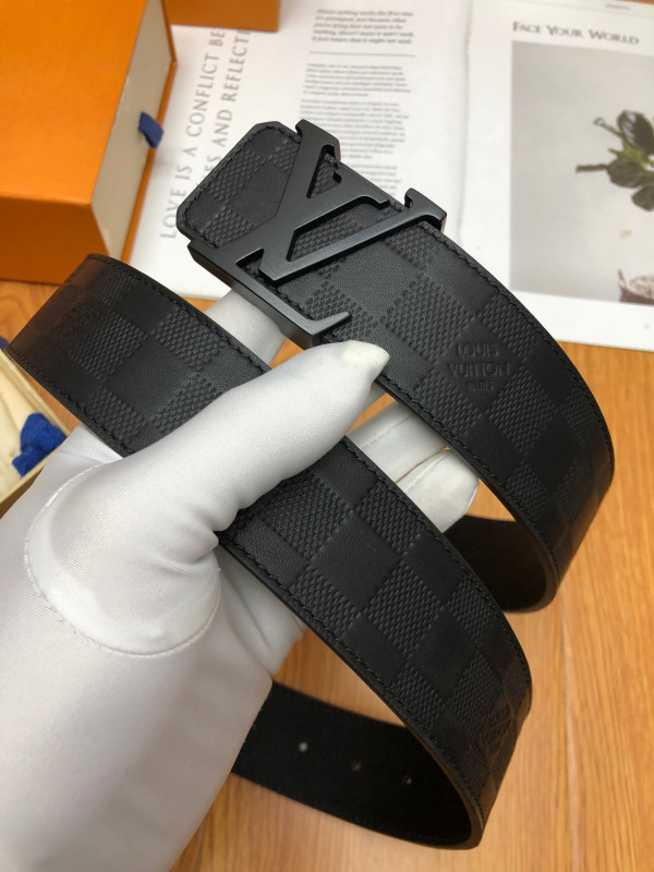l**is V*t*n belt