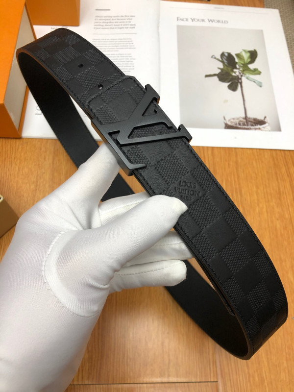 l**is V*t*n belt