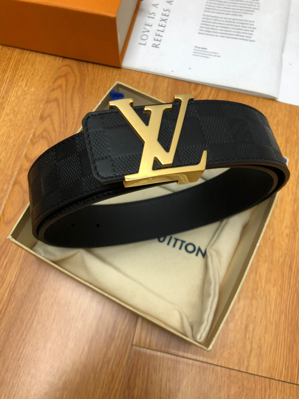 l**is V*t*n belt