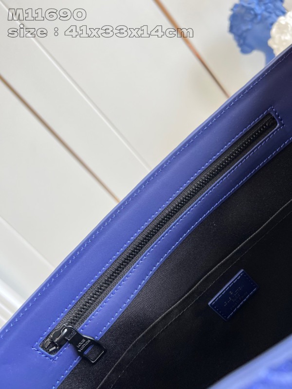 l**is V*t*n sac plat 24h-41*33*14cm