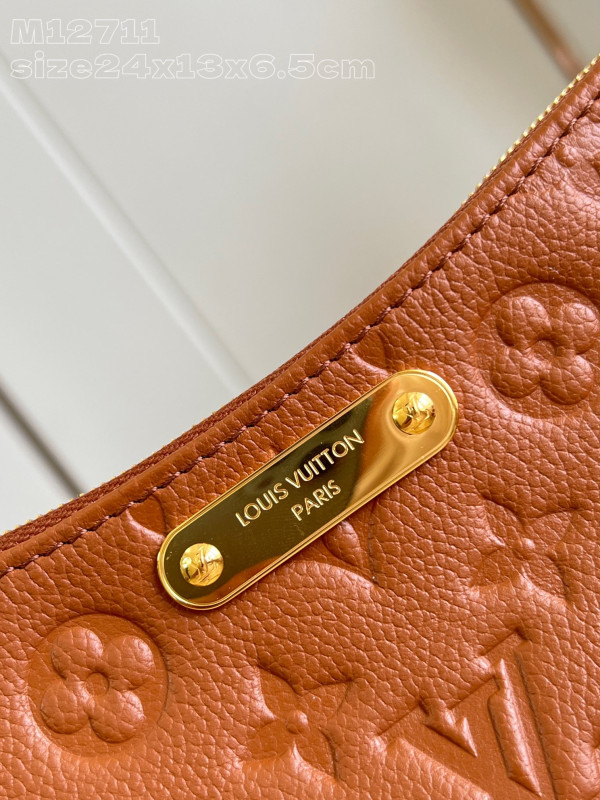 l**is V*t*n pochette metis-25*19*7cm