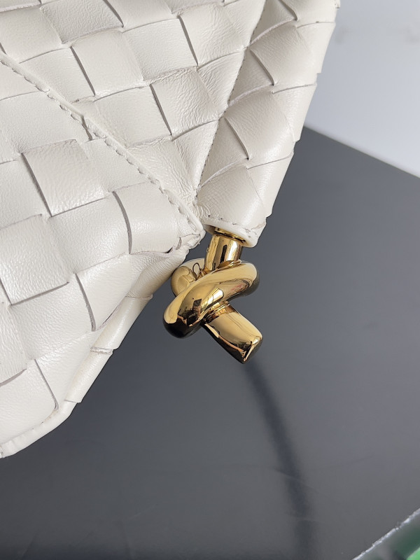Bo*te*ga ve*ne*ta solstice mini shoulder bag