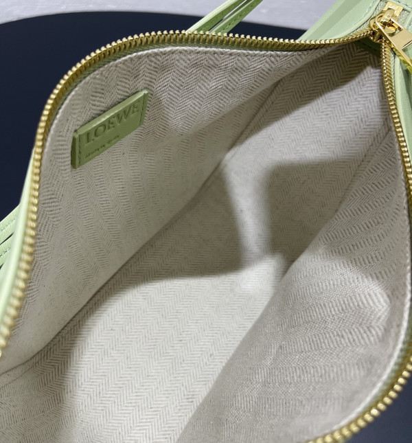 Loewe Hammock Hobo