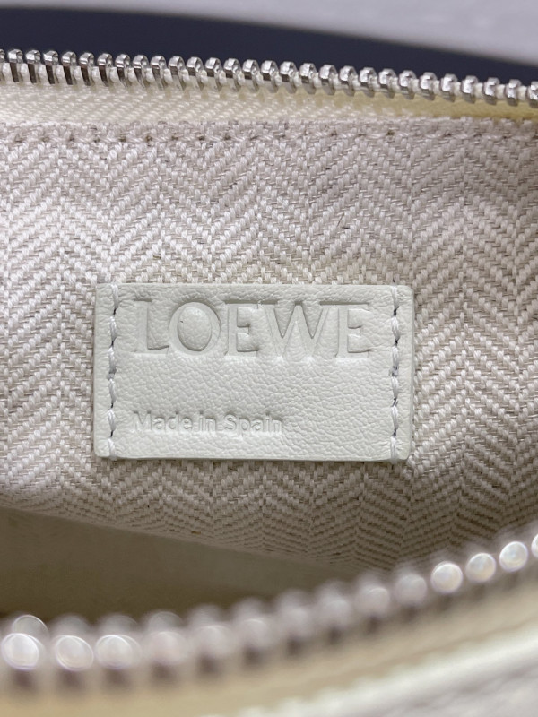 Loewe Hammock Hobo