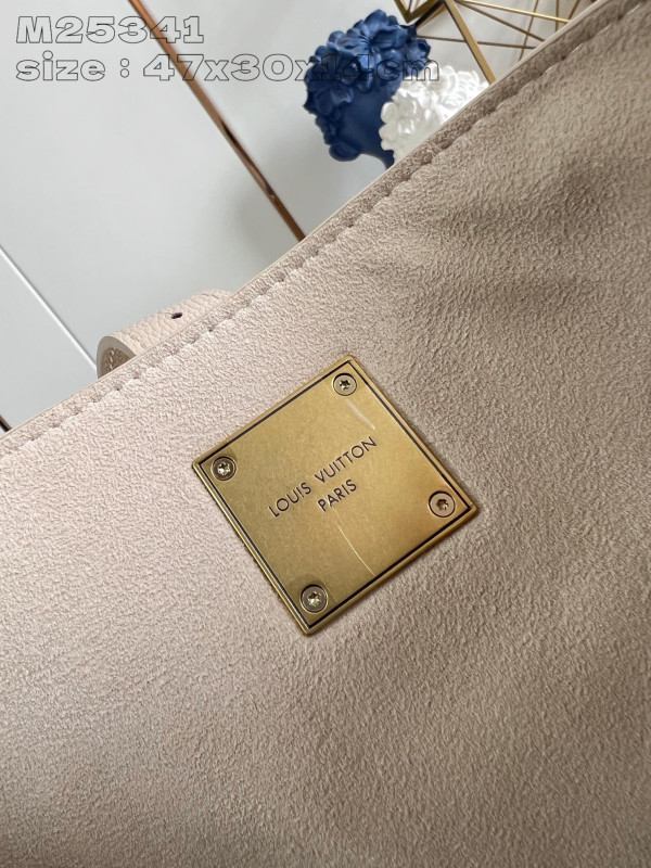 l**is V*t*n low key cabas mm-47*30*14cm