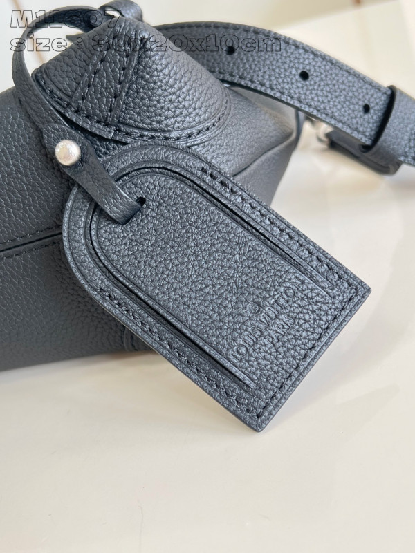 l**is V*t*n steamer crossbody-30*20*10cm