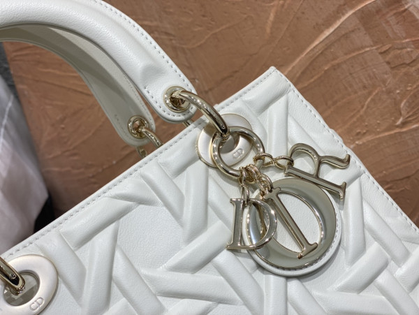 lady D*or - 24cm